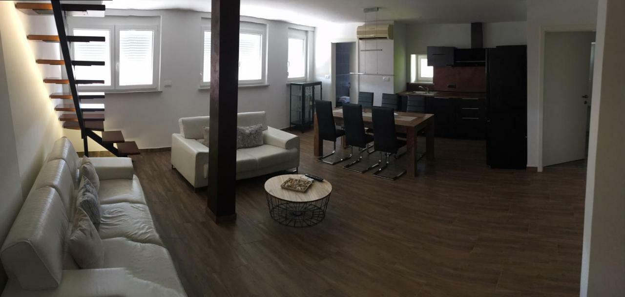 Apartment Ida Копер Екстер'єр фото